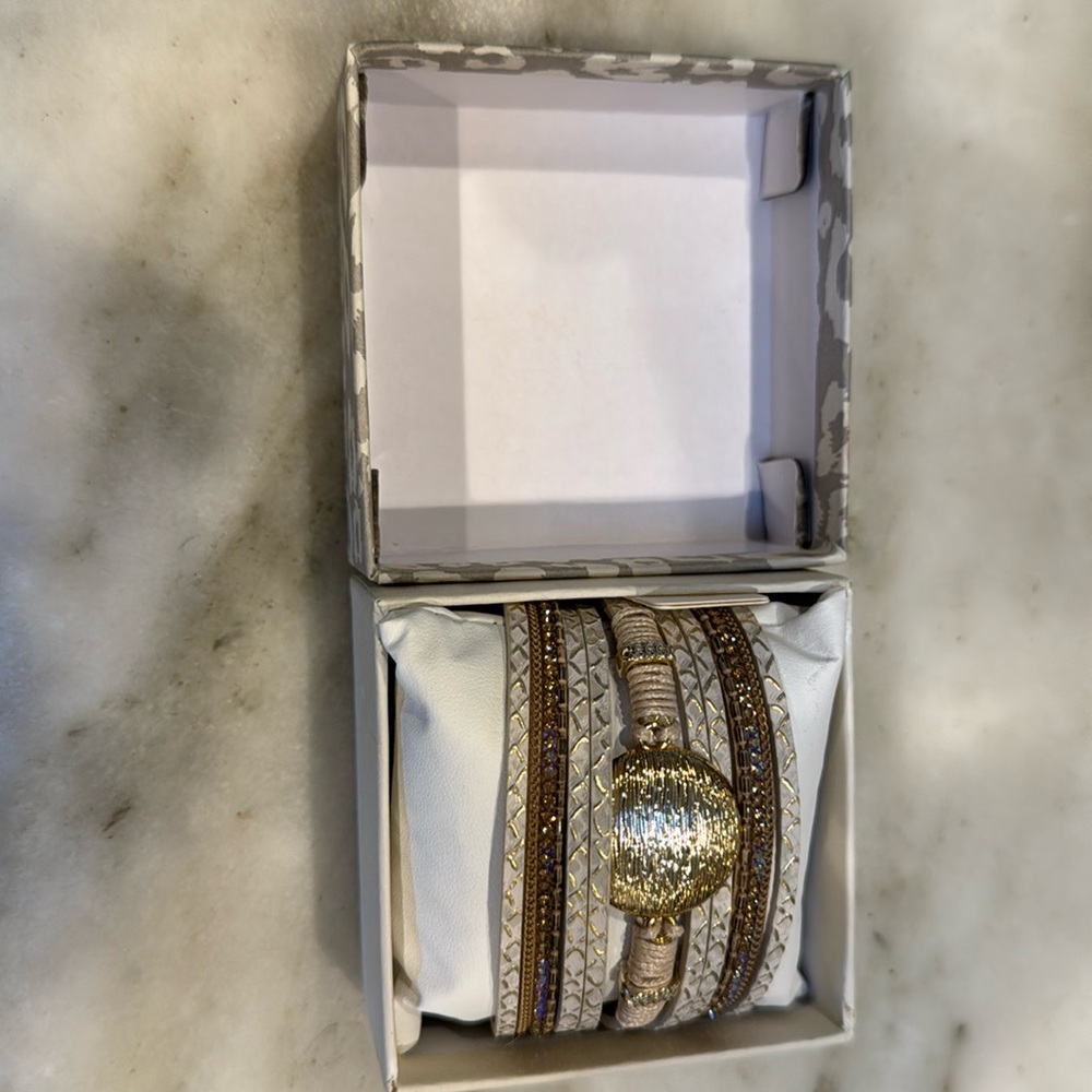 Gorgeous bracelet
